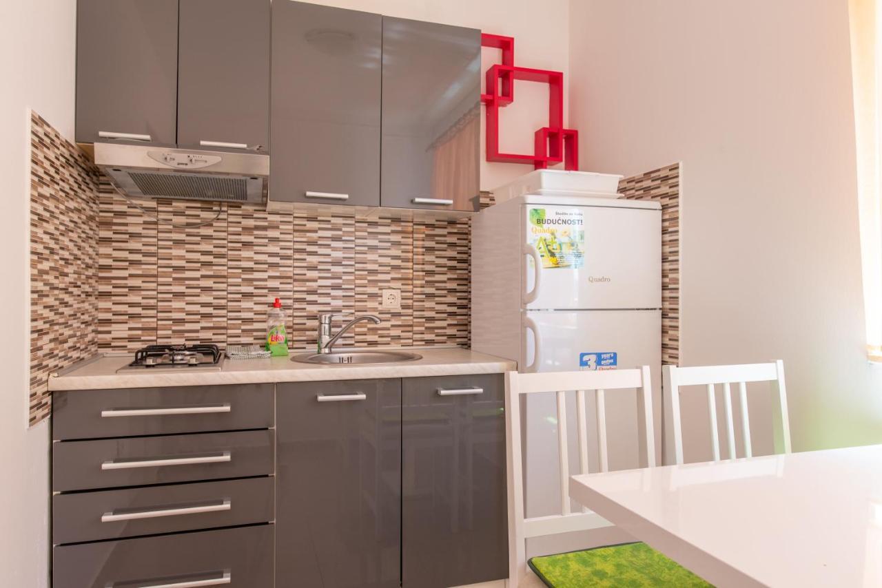 Apartmani Veronika Novalja Kültér fotó
