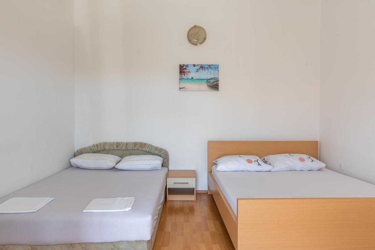 Apartmani Veronika Novalja Kültér fotó
