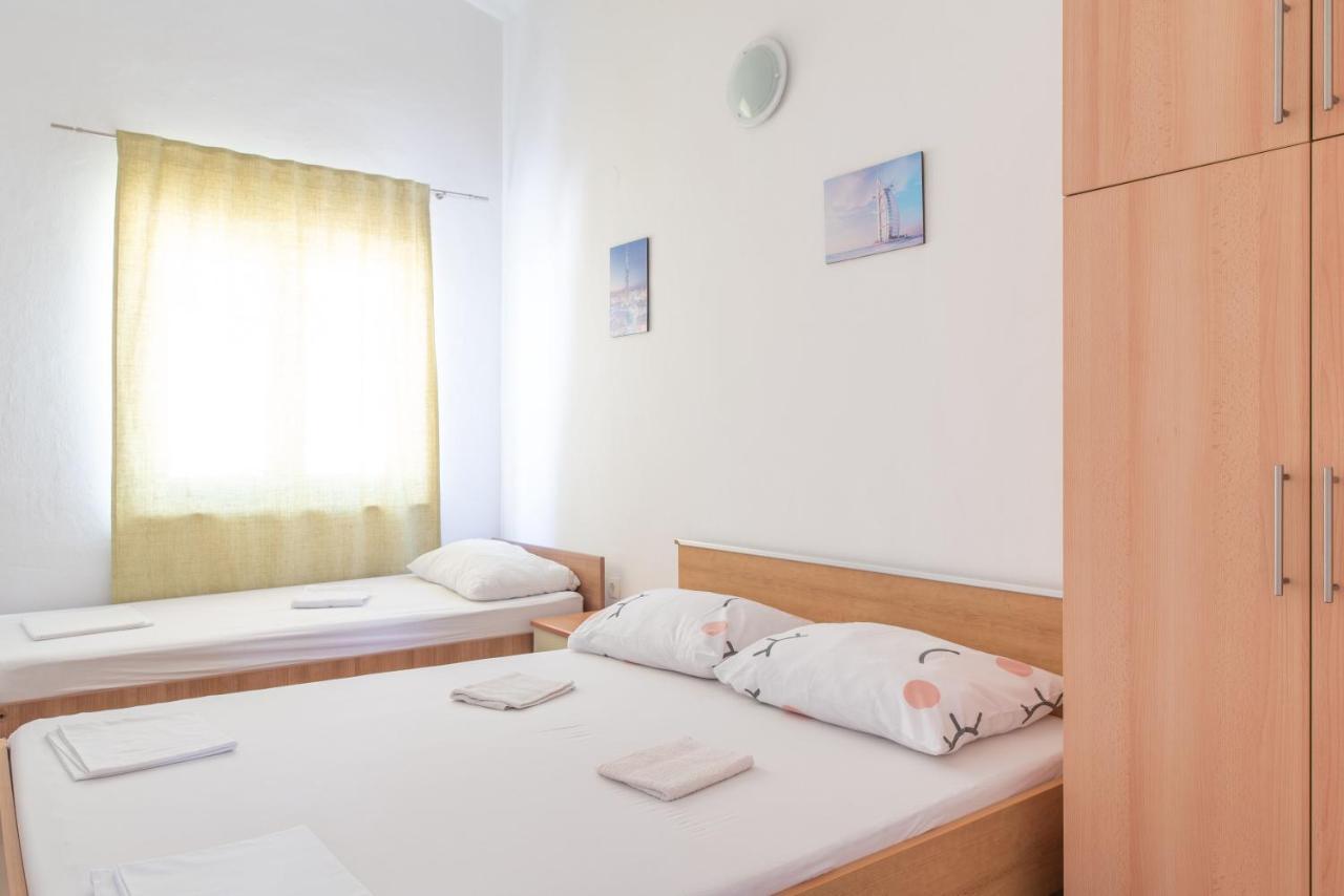 Apartmani Veronika Novalja Kültér fotó