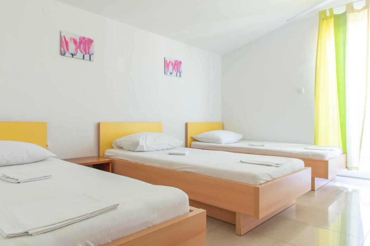 Apartmani Veronika Novalja Kültér fotó